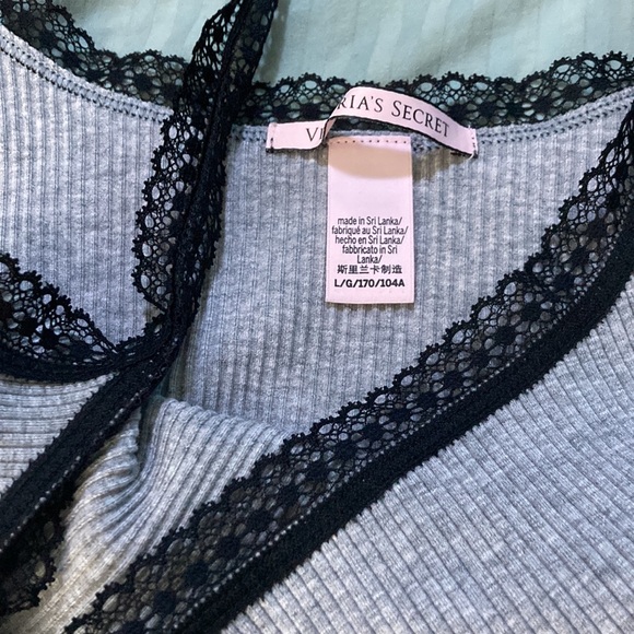 Victoria secret top🖤 - Picture 4 of 4